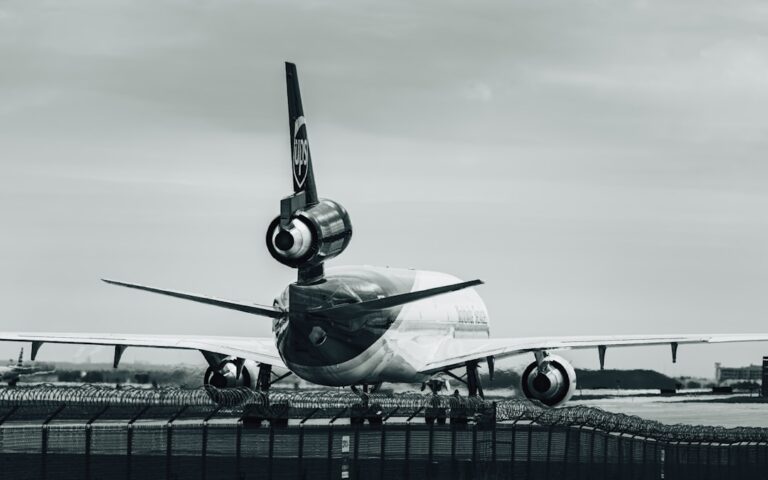 Experience the Joy of Hassle-Free Bookings with Gravel Travel Services